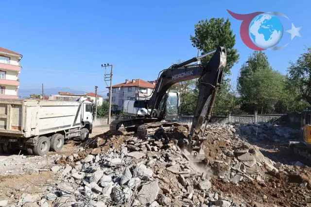 Karapürçek Sosyal Gelişim Merkezi İle Sosyal Hayat Canlanıyor