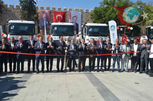 Sinop İl Özel İdaresi'nden Dev Adım: Filoya 12 Yeni İş Makinesi Katıldı