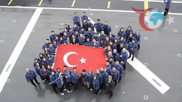 Tarihi Yolculuk: Gençler TCG Anadolu Gemisiyle Samsun'a Yol Alıyor