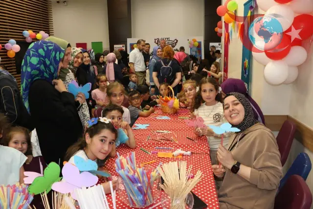 Minikler Geyve SGM’de Bahar Şenliğinde Eğlendi