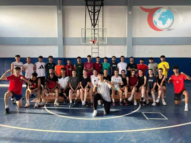 Van Büyükşehir Belediyesi'nin Ücretsiz Kurslarıyla Geleceğin Spor Profesyonelleri Yetişiyor