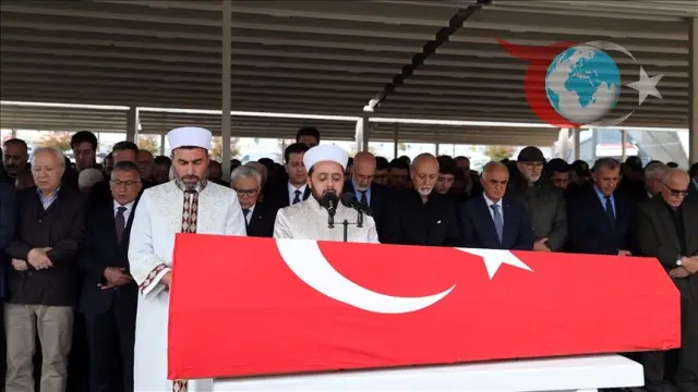 Türk Edebiyatının Milli Sesi Yavuz Bülent Bakiler Son Yolculuğuna Uğurlandı