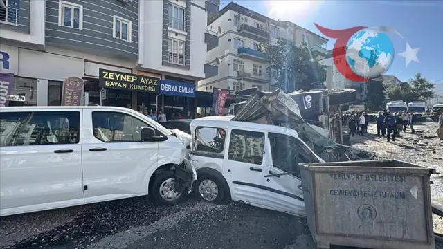 Malatya'da Freni Boşalan Kamyon Kazası: Çok Sayıda Araç Hasar Gördü