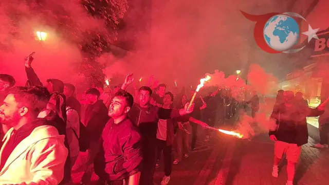 Galatasaray ve Beşiktaş Taraftarları Bartın'da Coşkuyla Maça Hazırlandı
