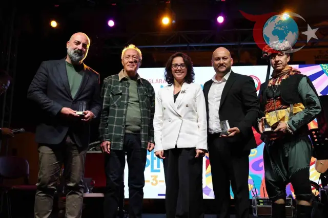 Muğla'da Kültürel Mirasın Büyüsü: Geleneksel Dans ve Müzik Etkinliği
