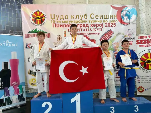 Düzceli Judocular Makedonya'da Madalyaları Topladı
