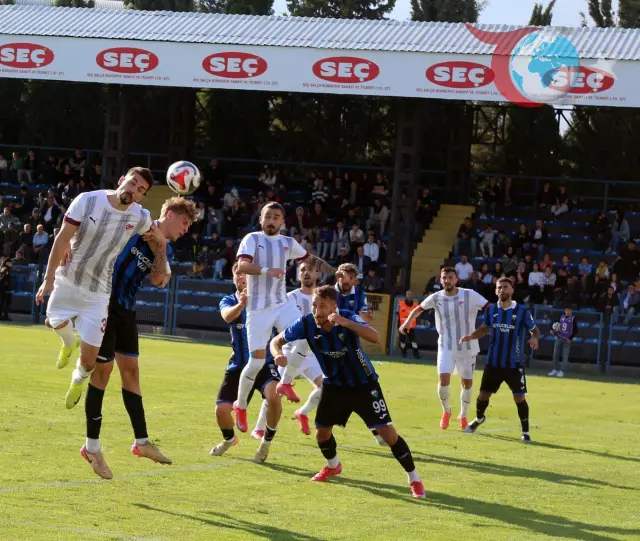 Karacabey Belediyespor Evinde Elazığspor'a Teslim Oldu