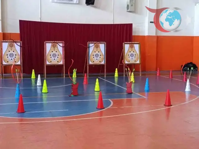 Gençler Geleneksel Okçulukla Buluşuyor: Sarıgöl'de Büyük İlgi!