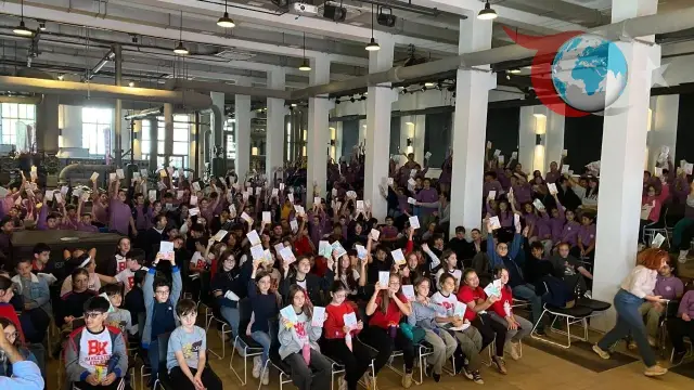 Behiç Ak, Sinop’ta Çocuklarla Buluştu: Yazarın İmza Günü ve Söyleşisi