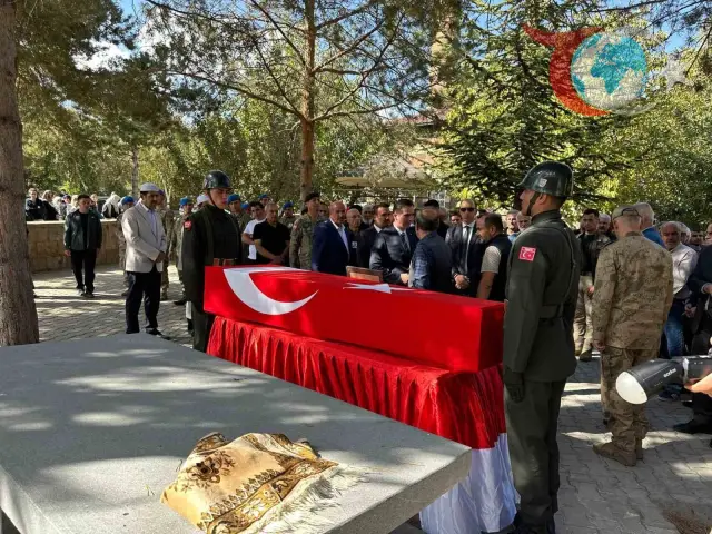 Kore Gazisi Yaşar Azap Ahlat’ta Son Yolculuğuna Uğurlandı