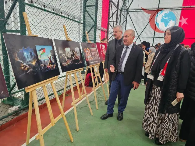 Balıkesir'de Öğrencilerden Filistin ve Gazze'ye Anlamlı Destek