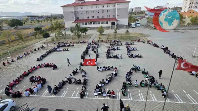 Ağrı'da Öğrencilerden Filistin ve Gazze İçin Eş Zamanlı Destek Etkinlikleri