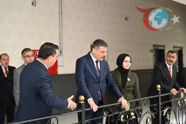 Erzurum Valisi Mustafa Çiftçi, Nüfus Müdürlüğü'nü Ziyaret Etti: Çalışmalar Hakkında Bilgilendirildi