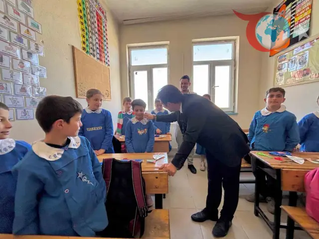 Karapazar Ortaokulu’na Anlamlı Ziyaret: Eğitimde Dayanışmanın Gücü