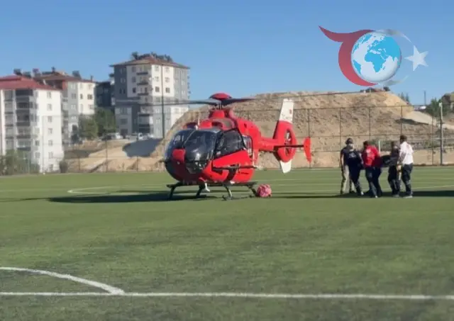 Darende'de Acil Göğüs Ağrısı: 77 Yaşındaki Hasta Hava Ambulansı ile Kurtarıldı