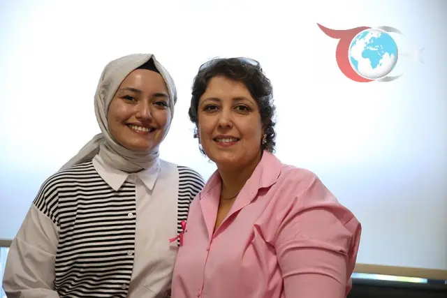 Denizli’de Ayşegül Günbal, Erken Teşhisle Kanserle Mücadelenin Simgesi Oldu