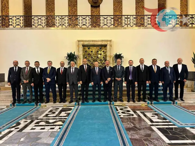 AK Parti Bursa'da Yeni İlçe Başkanları Göreve Başladı