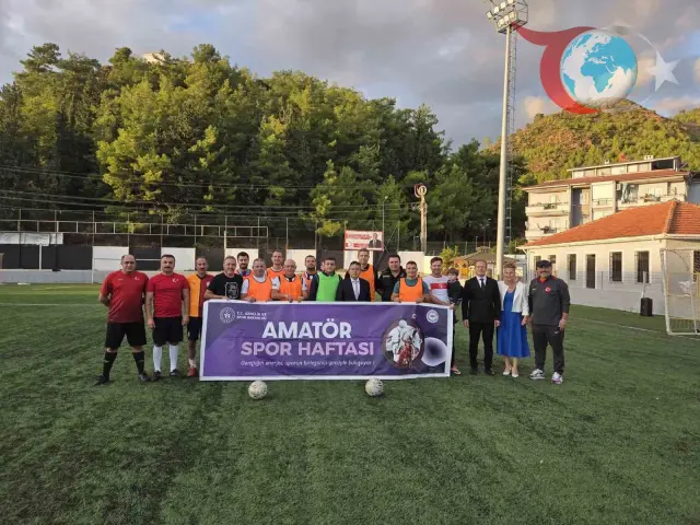 Marmaris’te Amatör Spor Haftası Coşkusu: Protokol Dostluk Maçı Büyük İlgi Gördü
