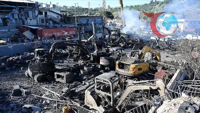İsrail'in Lübnan'a Düzenlediği Hava Saldırısı Ekonomi Bölgesini Vurdu