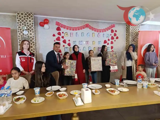 Erzurum’da “Geleceğin Umudu Kızlarımız” Projesine Yoğun İlgi
