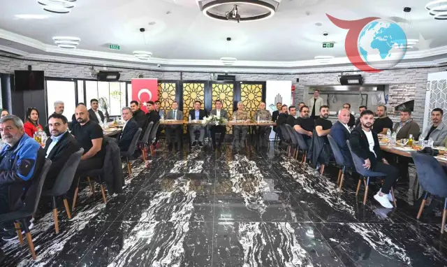 Bitlis Valisi Ahmet Karakaya'dan Basın Mensuplarına Kahvaltılı Buluşma