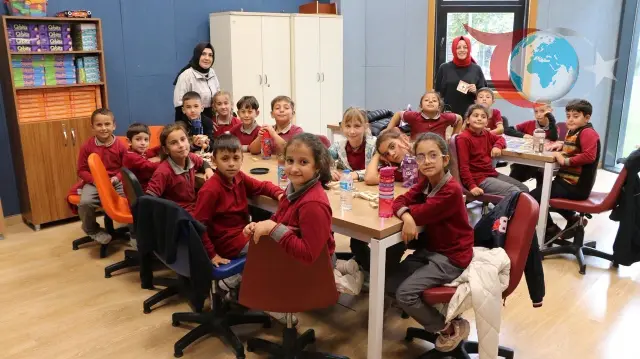İlkokul Öğrencileri için Renkli Atölye Deneyimi