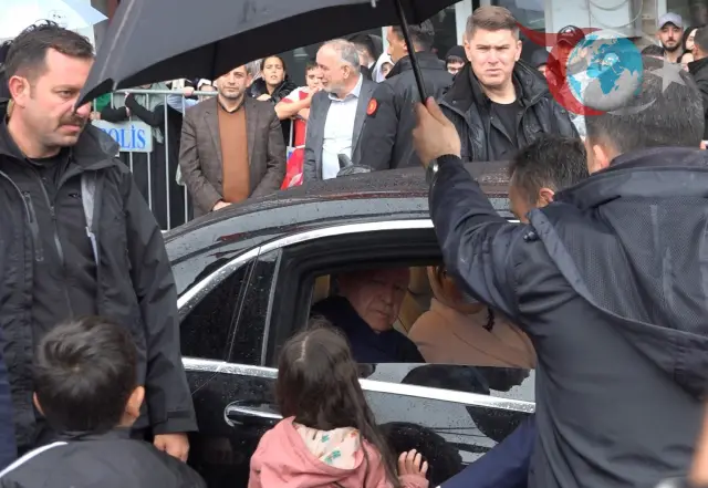 Erdoğan'ın Rize ve Trabzon Ziyareti: Karayolunda Samimi Anlar