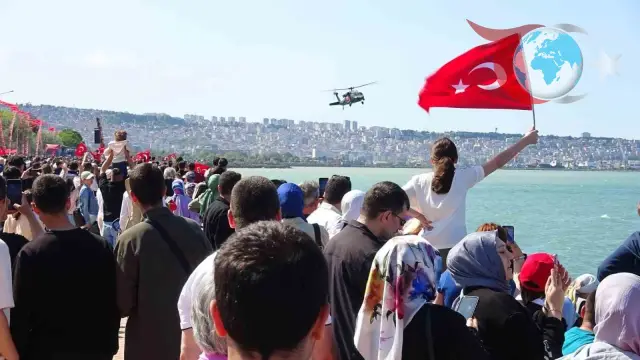 Samsun’da Gökyüzünde Nefes Kesen Hava Gösterileri