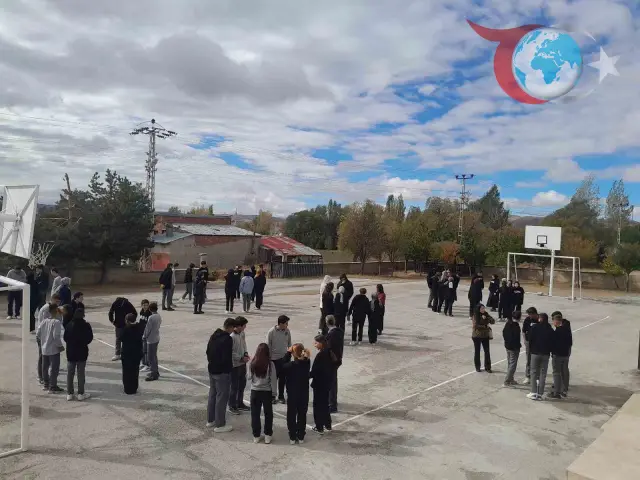 Aydıntepe'deki Tüm Okullarda Gerçekleştirilen Afet Tatbikatı Öğrencileri Bilinçlendirdi