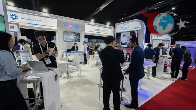 Dubai'deki GITEX Global Fuarında Yapay Zeka Destekli Akıllı Ayna İlgiyi Üzerine Çekiyor