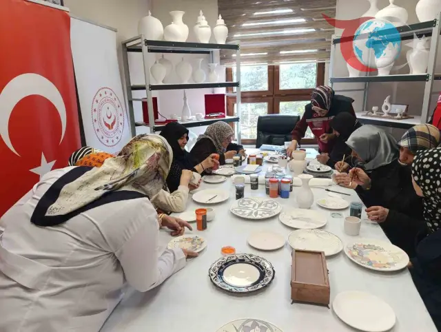 Erzurum'da Şehit Yakını Kadınlar İçin Sanat Kursları Başladı