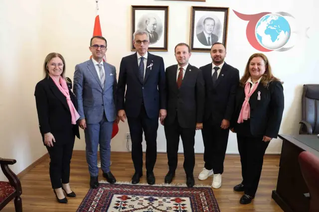 Sağlık Bakanlığı'na Anlamlı Ziyaret: Bursa'nın Kanserle Mücadelesi
