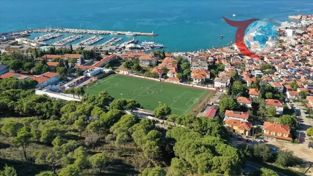 Deniz ve Çam Ağaçlarıyla Çevrili Hüsnü Uğural Stadı, Ayvalıkgücü'nün Yeni Cazibe Merkezi Oldu