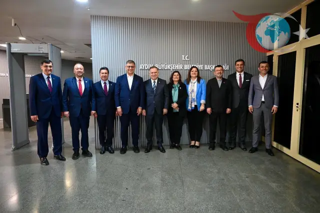 CHP'li Ege Bölgesi Belediye Başkanları Aydın'da Toplandı