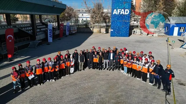 Van’da Üniversite Öğrencileri AFAD Gönüllüsü Olarak Eğitiliyor