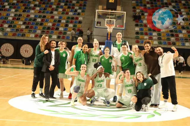 Kocaeli Kadın Basketbol Takımı, Çekişmeli Maçta Dardanel Çanakkale Belediyespor'u Yendi