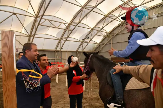 Şanlıurfa’da Engelli Çocuklar İçin Atla Terapi Etkinliği Düzenlendi