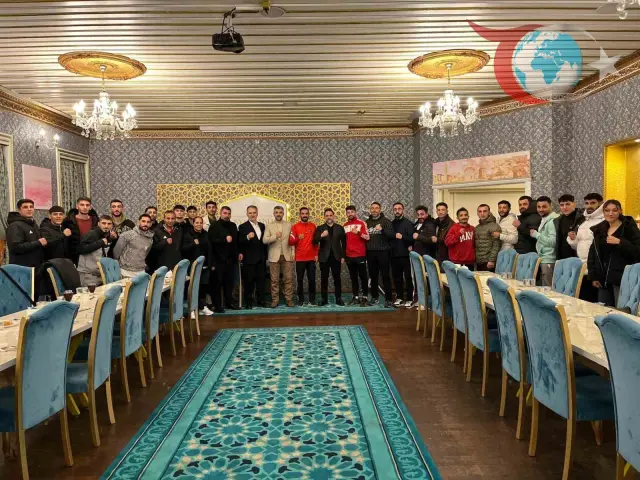 Yakutiye Belediye Başkanı Uçar'dan Milli Kick Boksçulara Destek