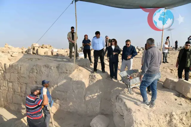 Harran'da Tarih Yeniden Canlanıyor: Vali Şıldak Kazı Çalışmalarını İnceledi