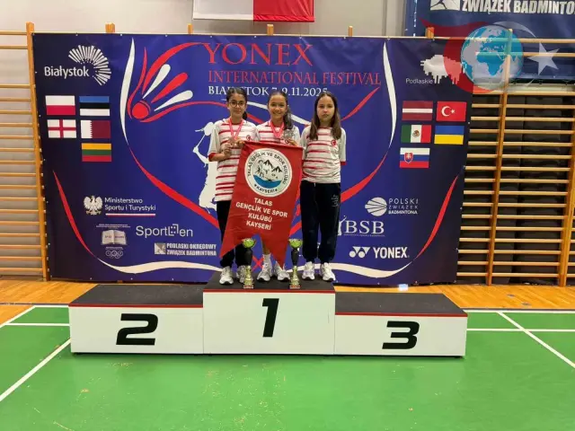 Kayserspor Badmintoncularından Polonya'da Büyük Başarı!