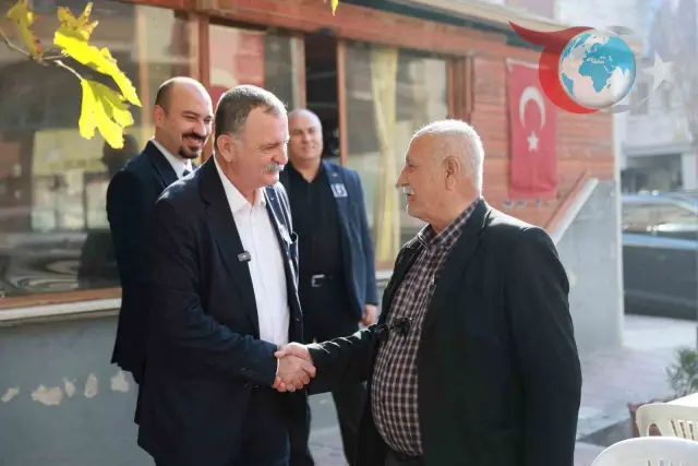 Yunusemre Belediye Başkanı Semih Balaban'dan Yenimahalle Esnafına Sıcak Ziyaret