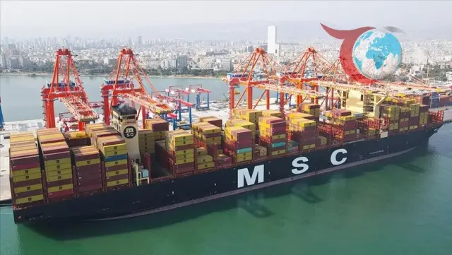 Mersin Limanı'nda Dev Gemi: MSC IRINA'nın Başarıyla Yanaşması