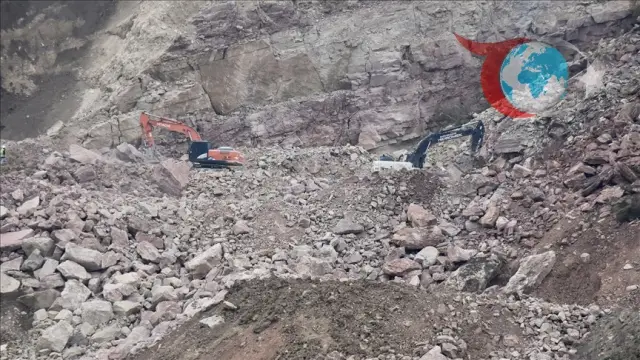 Ordu'da Göçük Altındaki Kamyon Şoförü İçin Zorlu Arama Çalışmaları