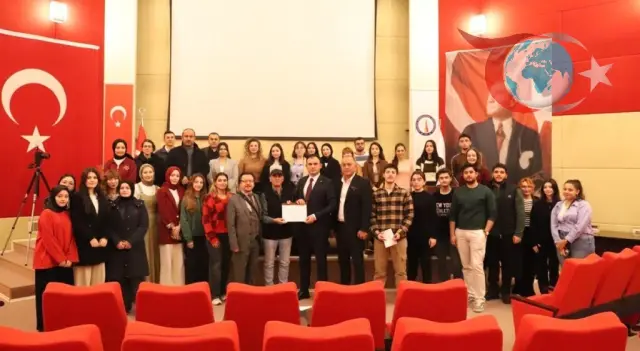 DPÜ'de Fotoğrafçılık Becerilerini Geliştiren Eğitim