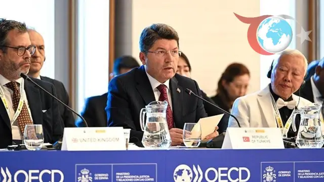 Adalet Bakanı Yılmaz Tunç Madrid'deki OECD Toplantısında Türkiye'nin Yargı Reformlarını Tanıttı