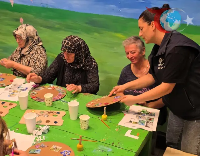 Kocaeli'de 60 Yaş Üstü Vatandaşlar İçin Saygınlar Kulübü Fark Yaratıyor