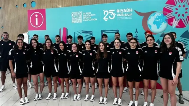 Türk Yüzücülerin Riyad'da Tarihi Madalya Zafere