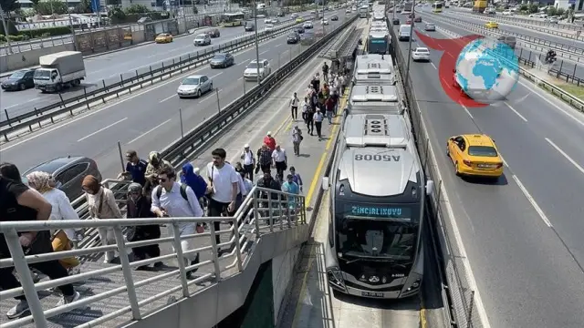 İstanbul'da Metrobüs Güzergahı Değişiyor: Yeni Köprü Alternatifi