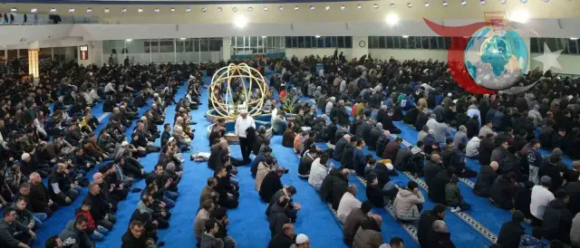 Vatan ve Millet Ruhu: 14 Kasım Cuma Hutbesinde Vurgulanan Değerler