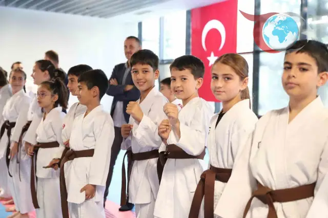 Aliağa Gençlik Merkezi’nden Yükselen Karate Yıldızları
